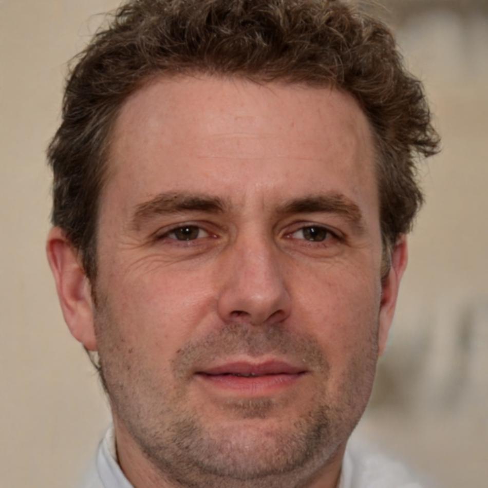 Преподаватель программы Тимур Абдрахманов